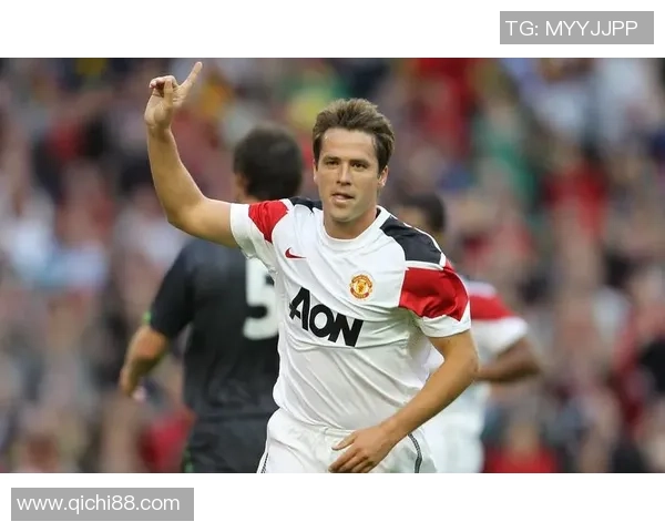 足球明星卡册图片展示全球顶级球员风采与荣耀瞬间的珍贵收藏 足球明星卡册图片展示全球顶级球员风采与荣耀瞬间的珍贵收藏