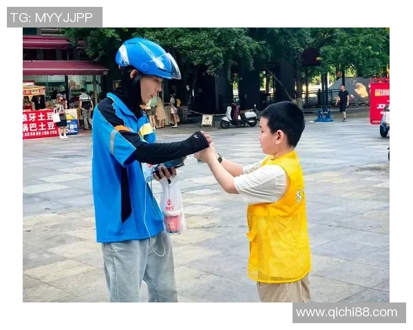 足球外卖新玩法球员化身快递员送美食到家